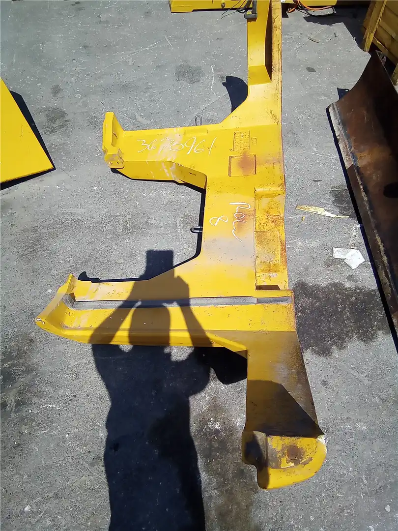 USED COUNTERWEIGHT indicator image 1