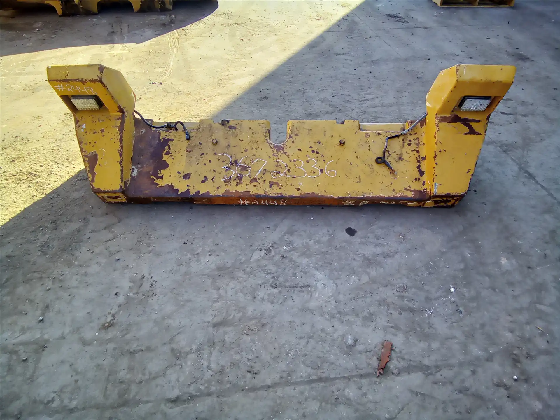 USED COUNTERWEIGHT image 3