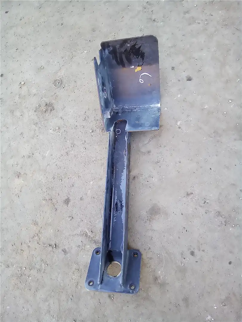 USED BRACKET AS RH image 4
