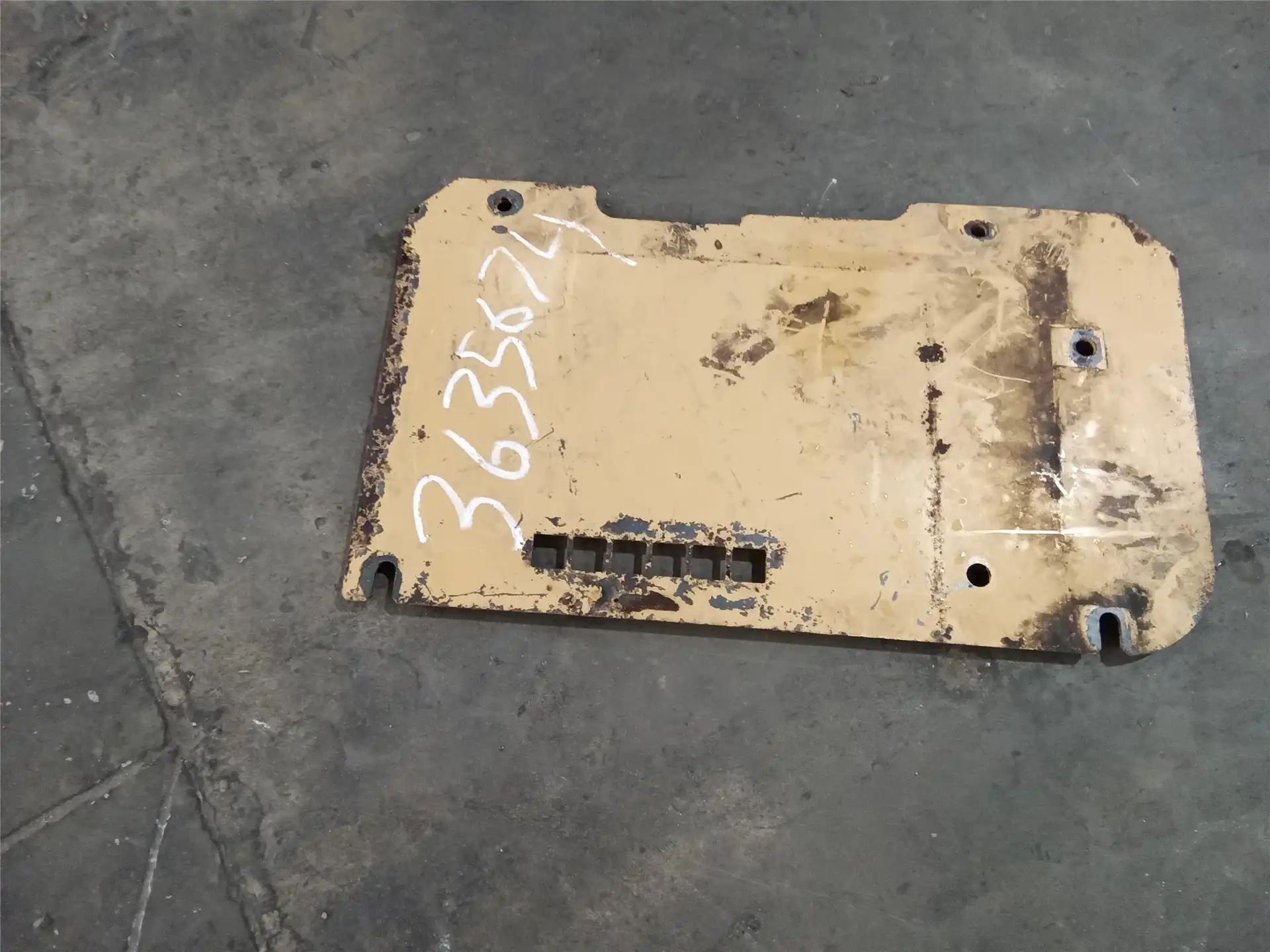 USED PLATE AS image 2
