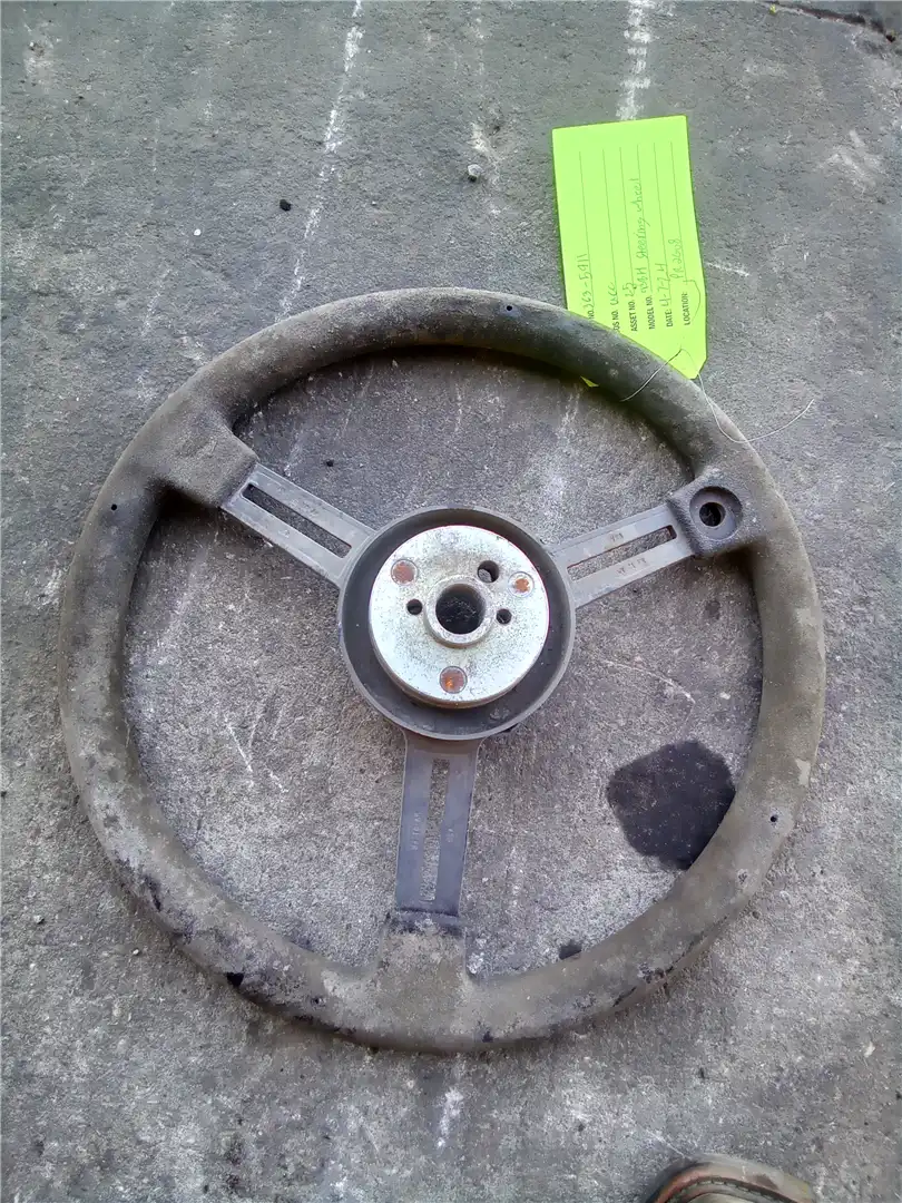 USED STEERING WHEE image 2