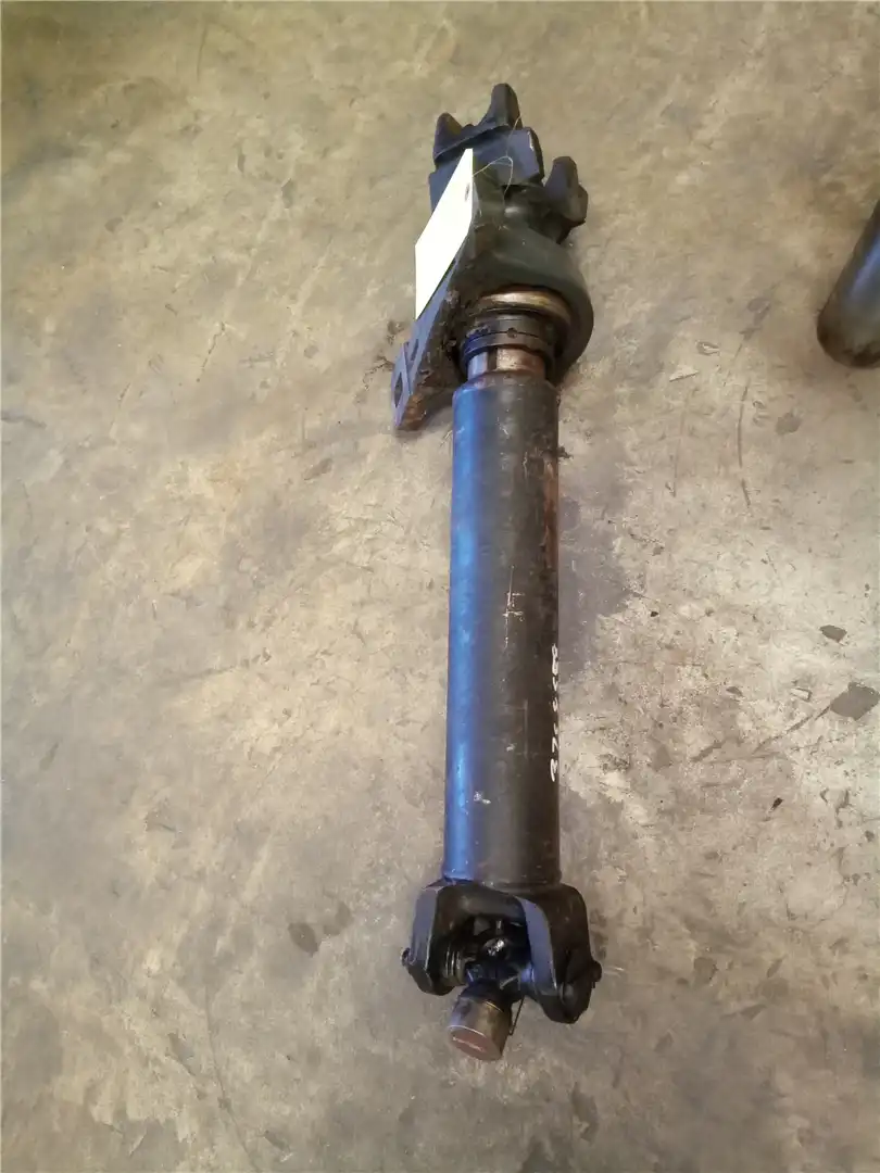 USED DRIVE SHAFT image 3