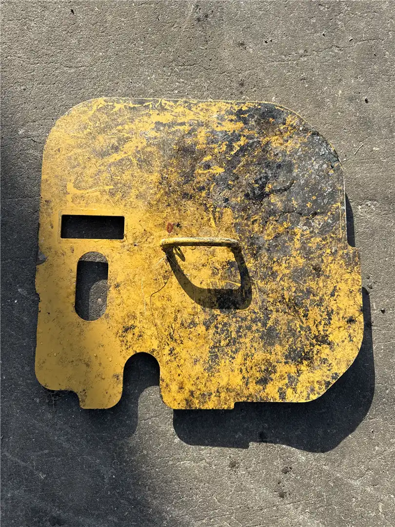 USED LH PLATE image 2