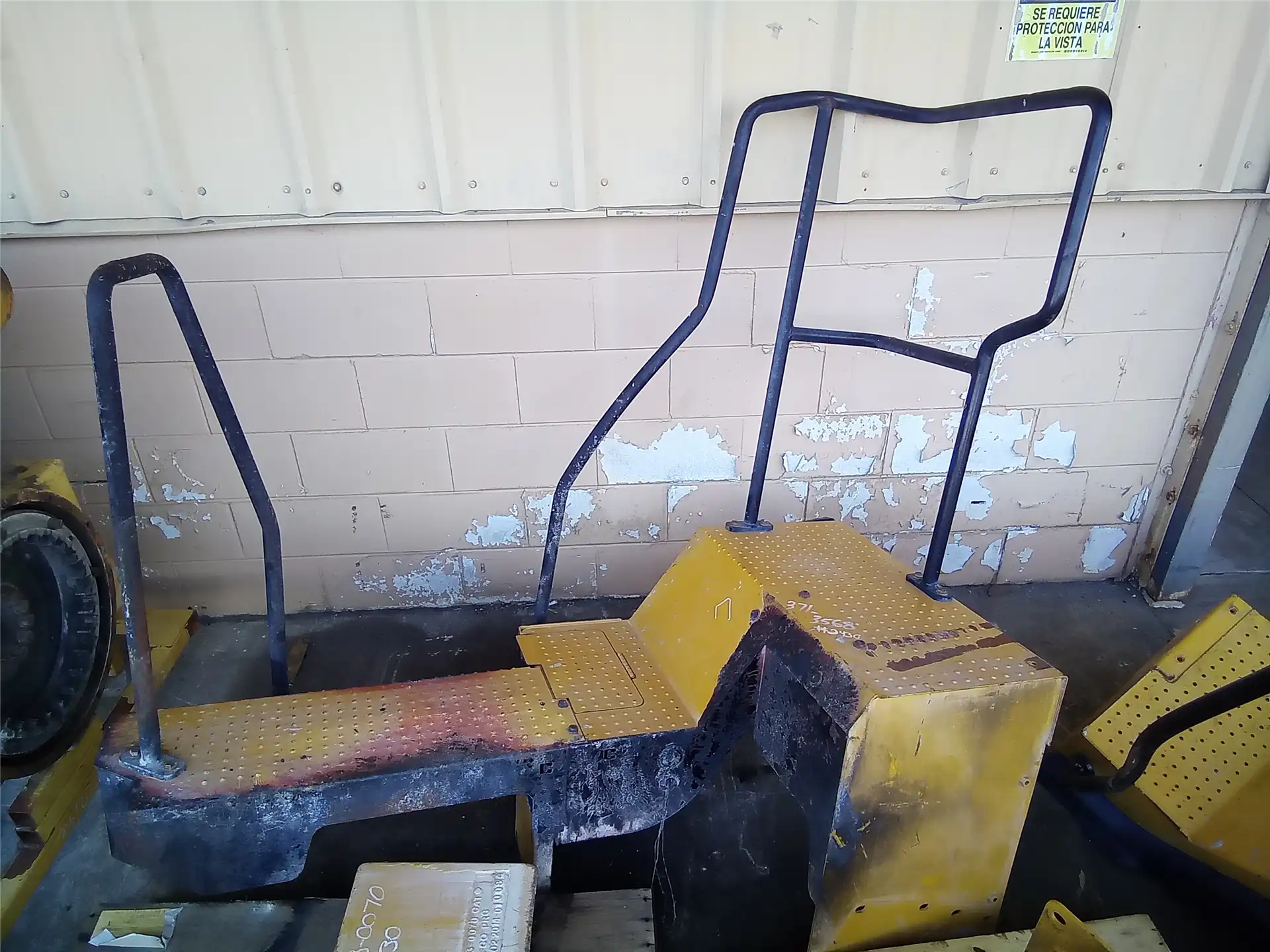 USED WALKWAY indicator image 1