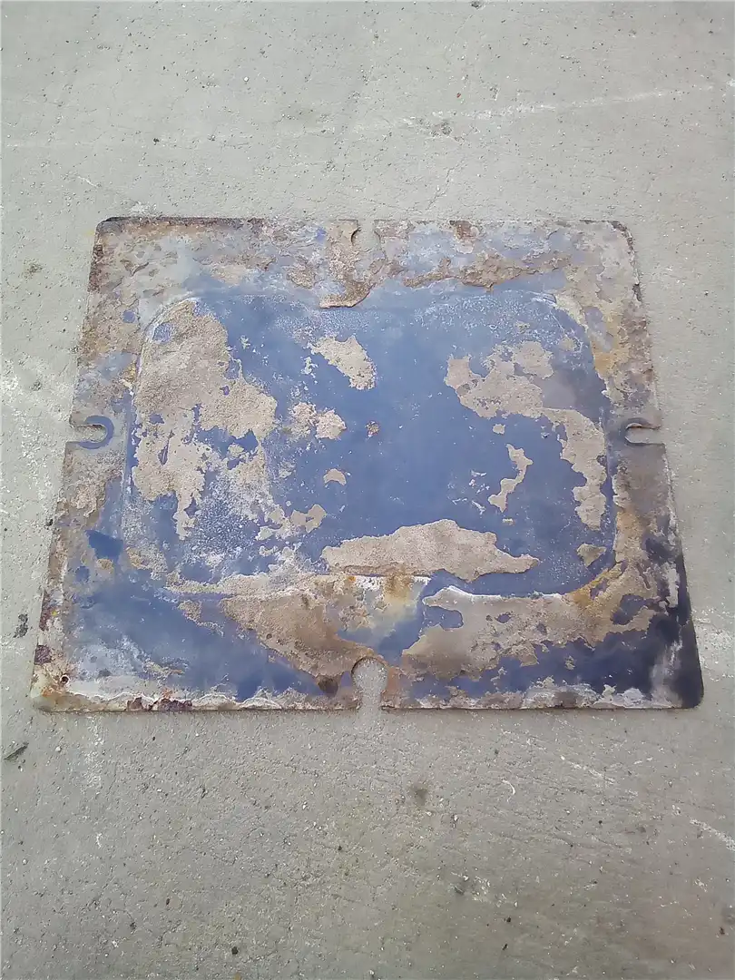 USED COVER image 2