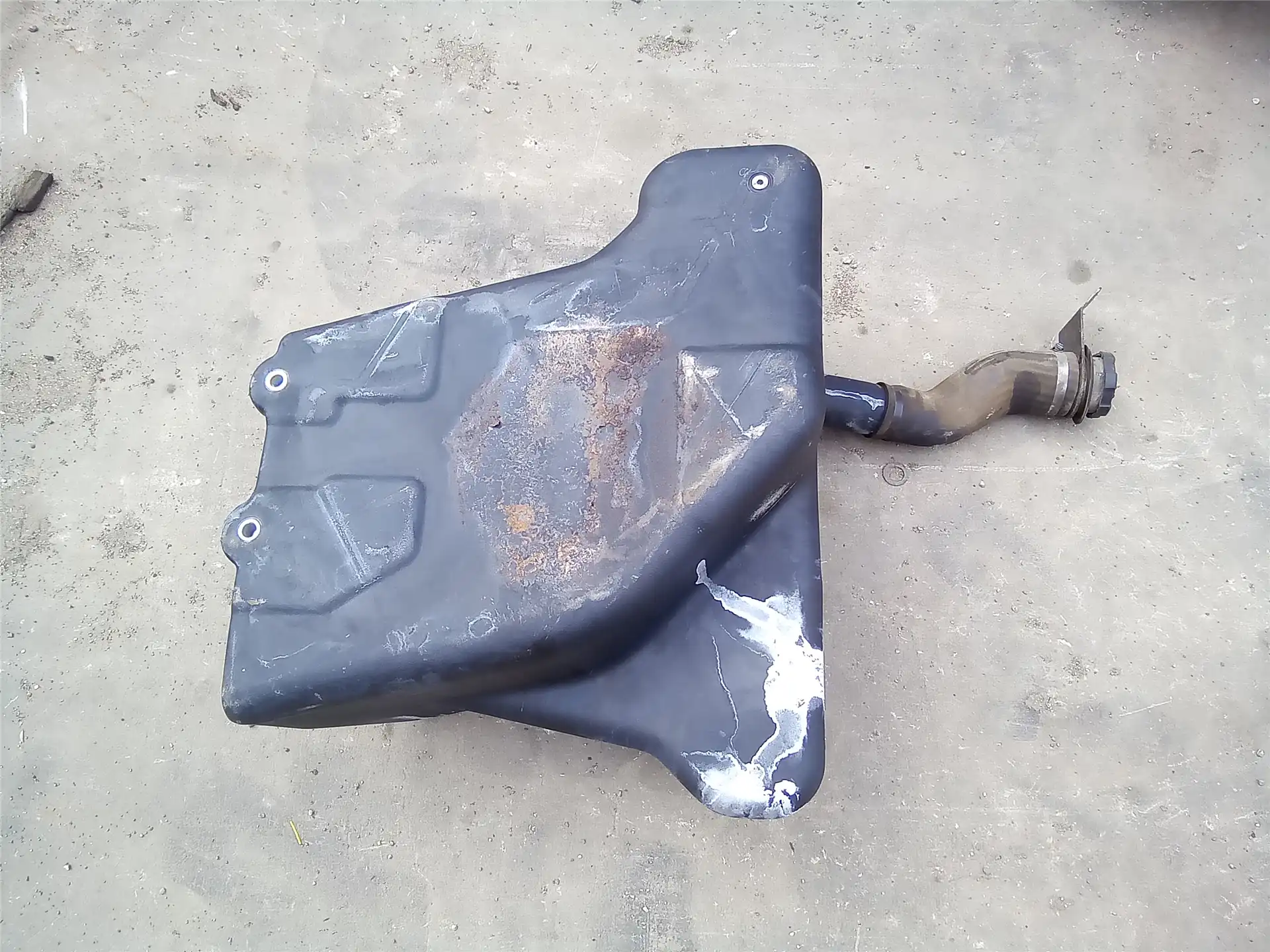 USED FUEL TANK image 2