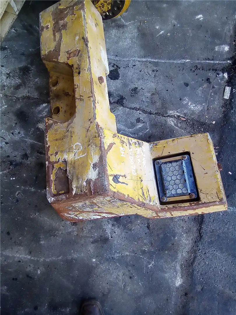 USED COUNTERWEIGHT image 4