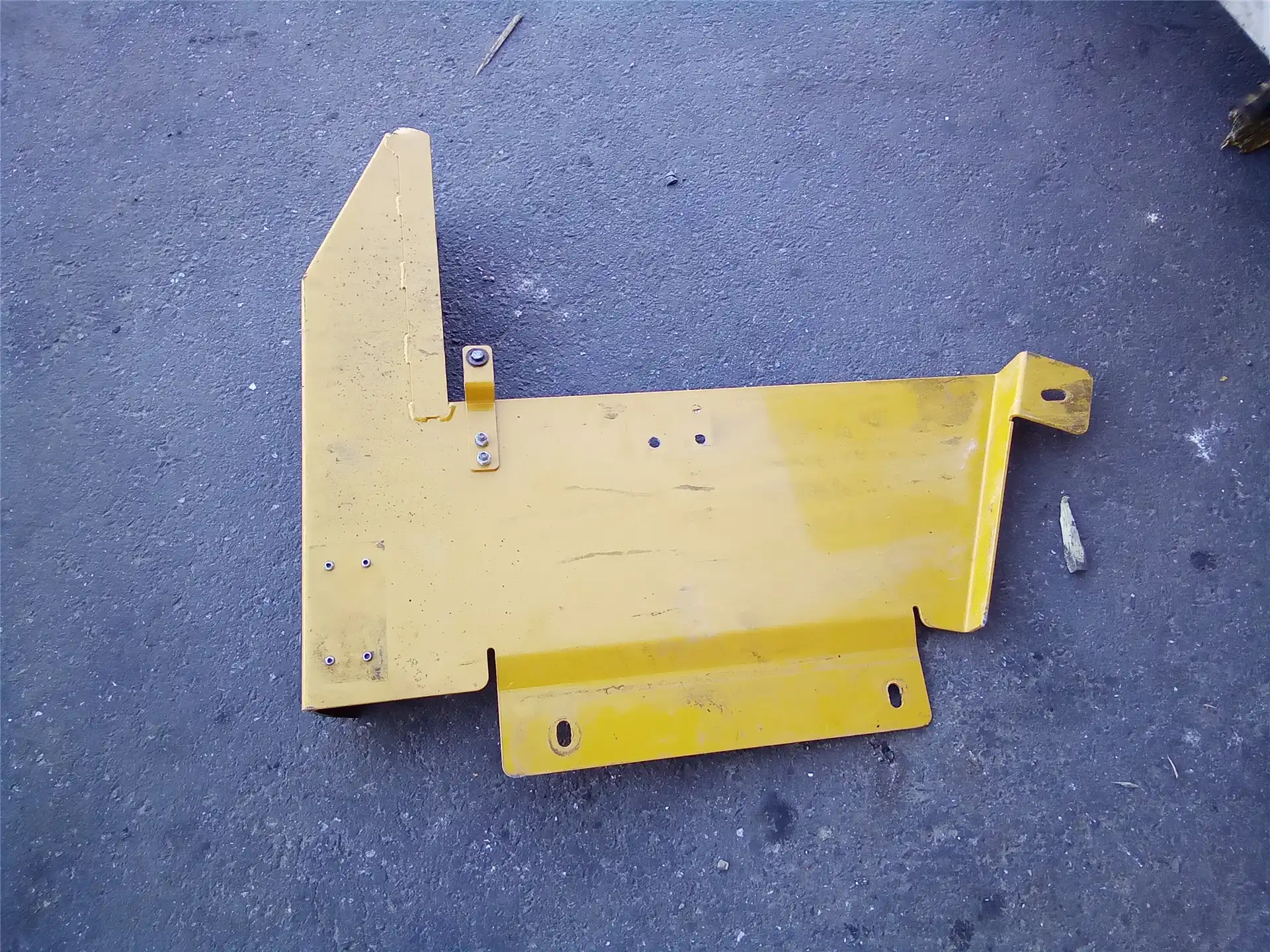 USED RH PANEL image 2