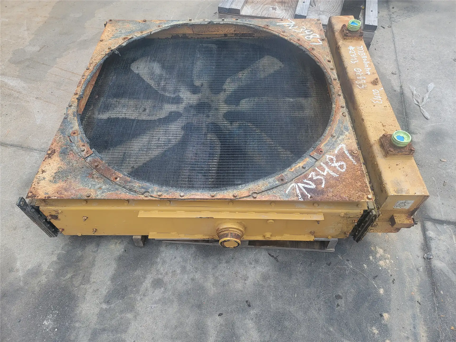 USED RADIATOR image 2