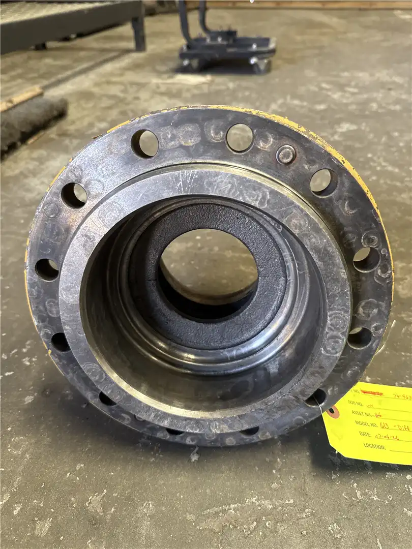 USED DIFF HOUSING image 3
