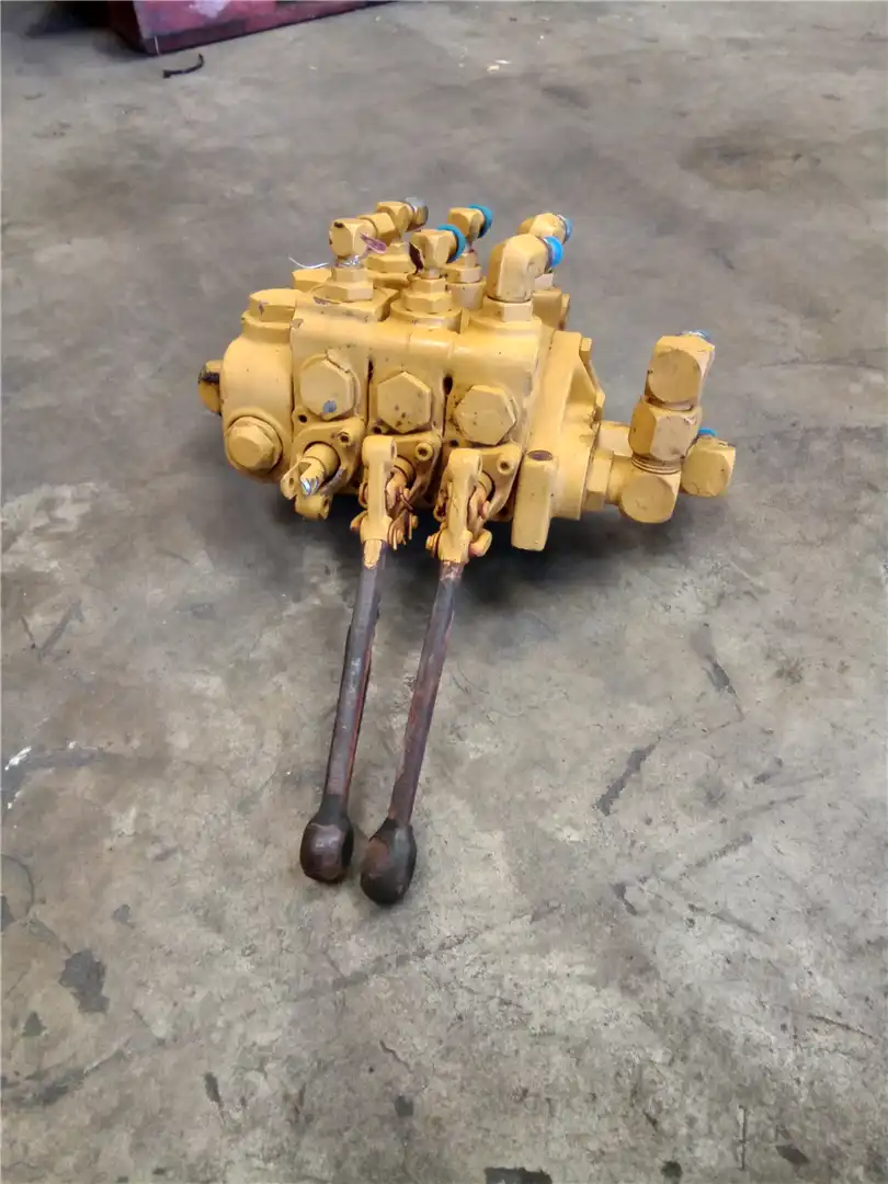 USED CONTROL VALVE image 2