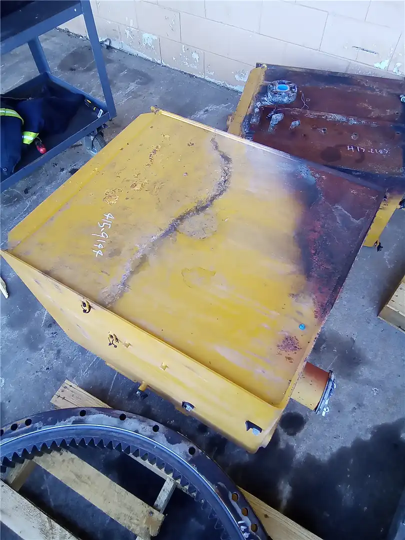 USED FUEL TANK image 5