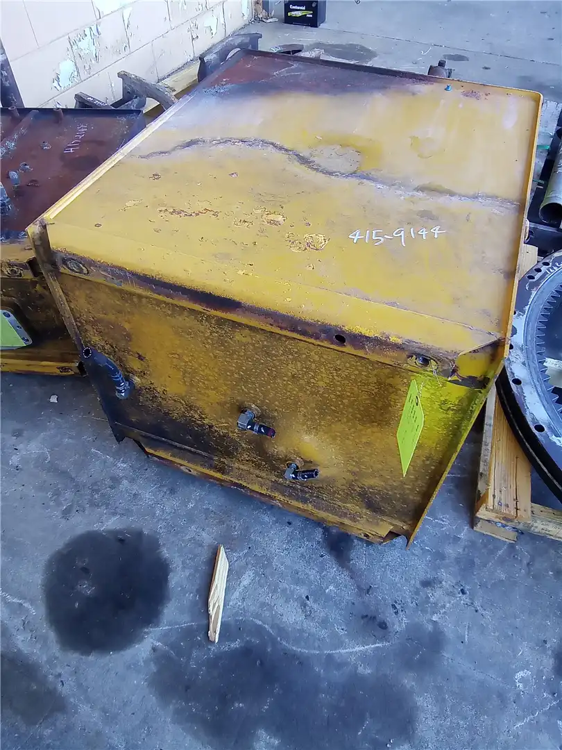 USED FUEL TANK image 6