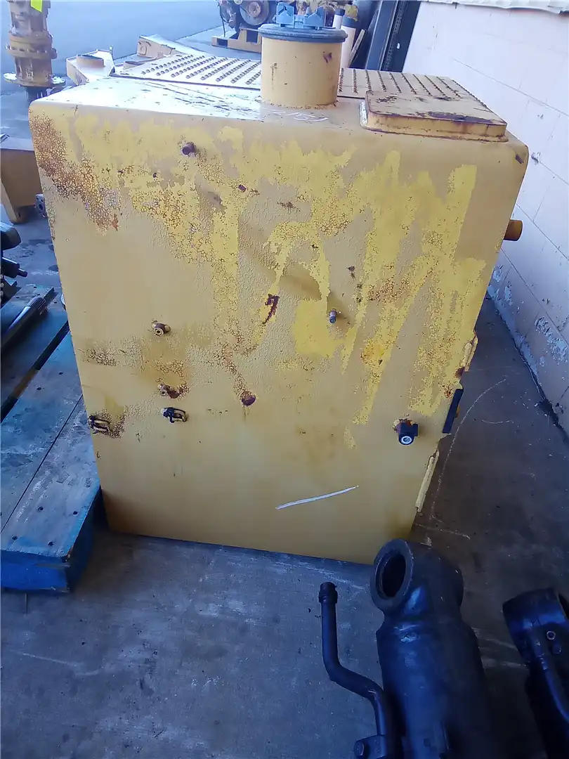USED FUEL TANK image 3