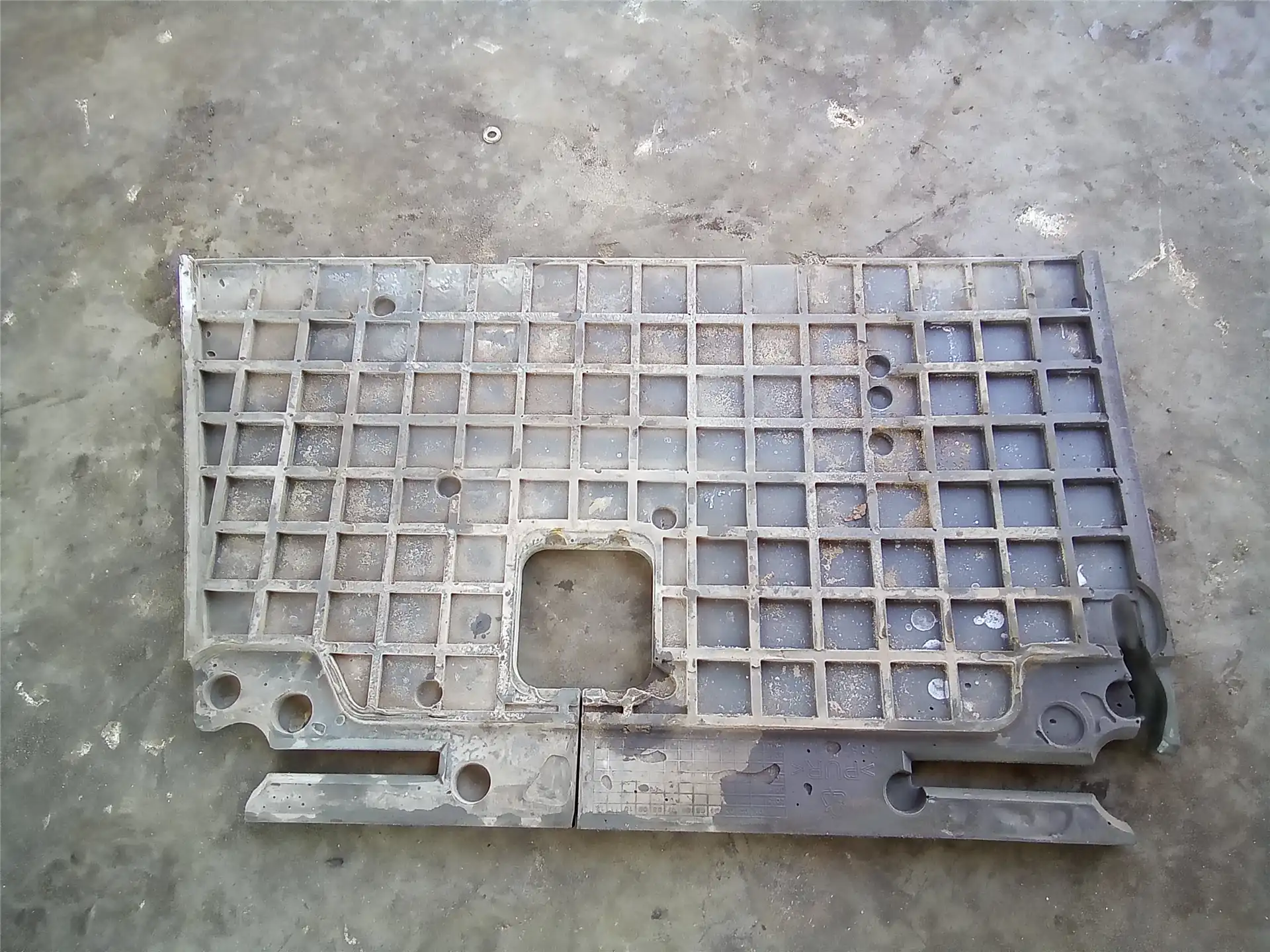 USED FLOORMAT image 2
