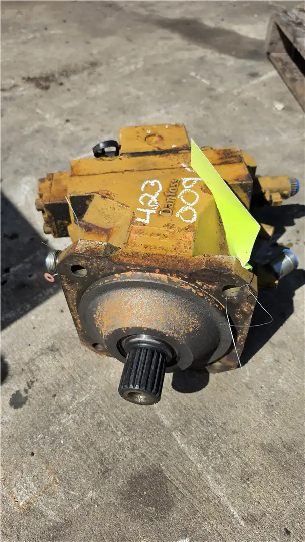 USED PISTON MOTOR image 3