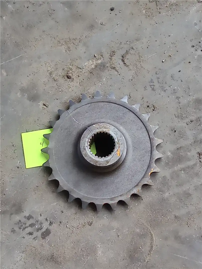 USED SPROCKET image 2