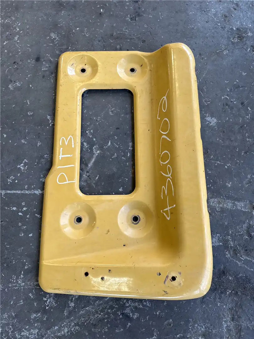 USED COVER image 4