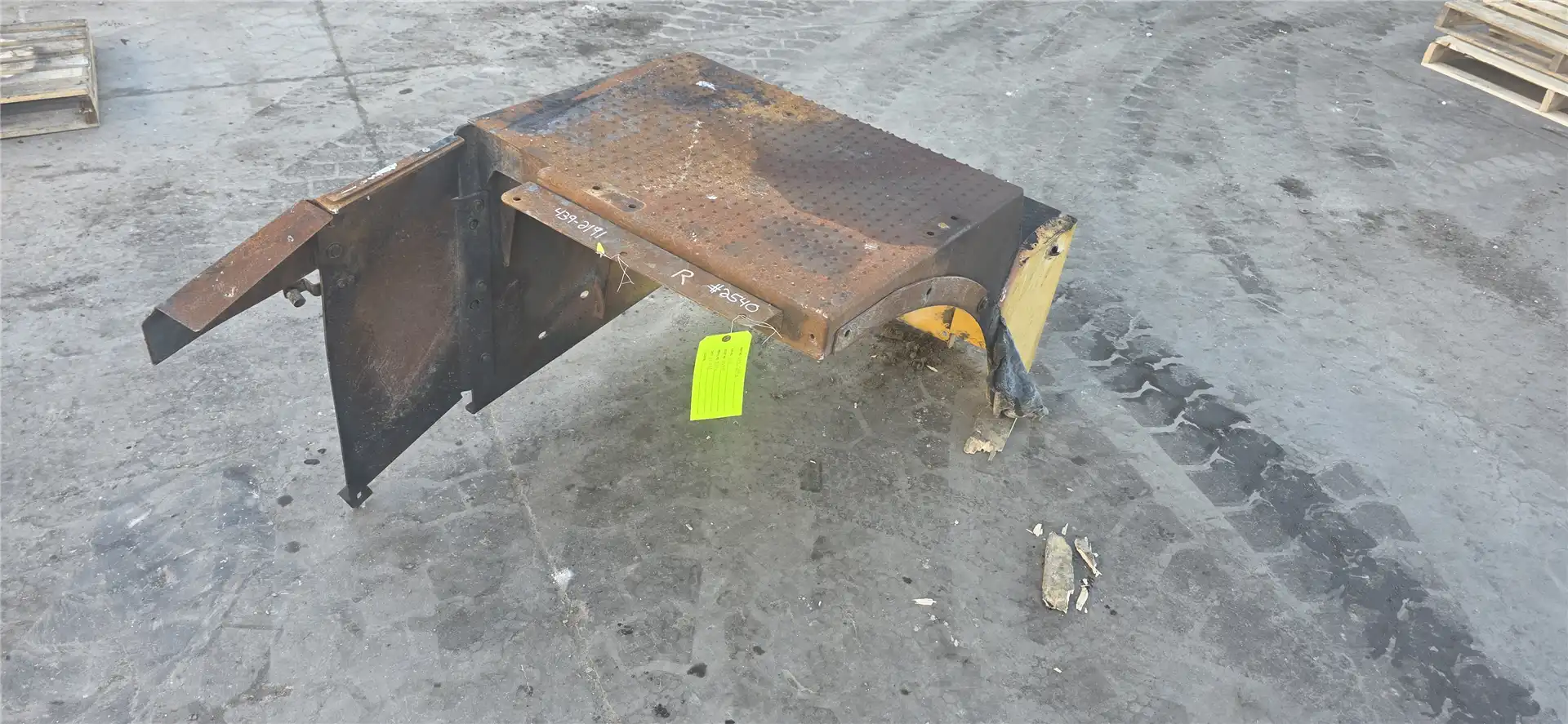 USED PLATFORM image 2