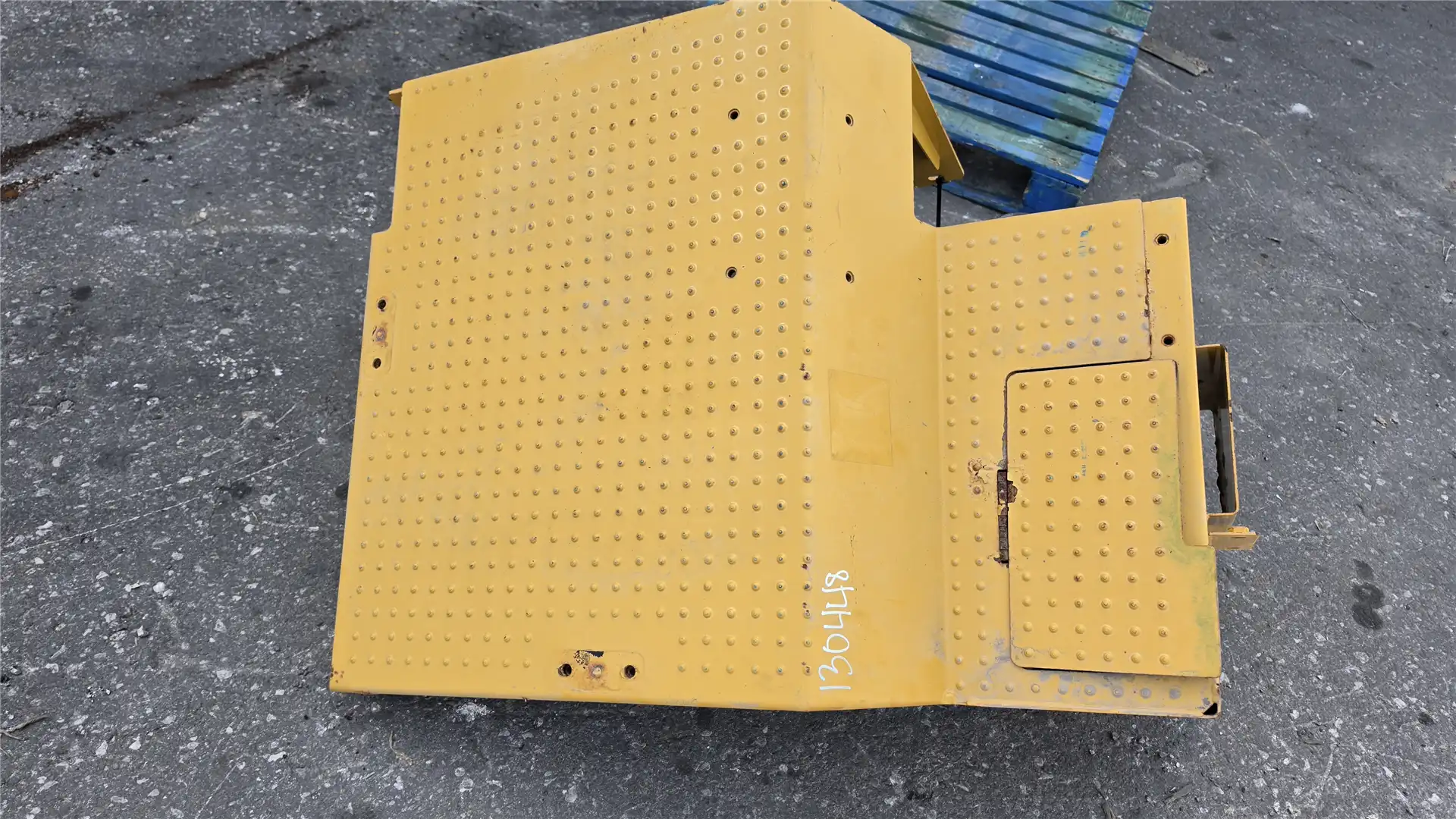 USED PLATFORM image 4