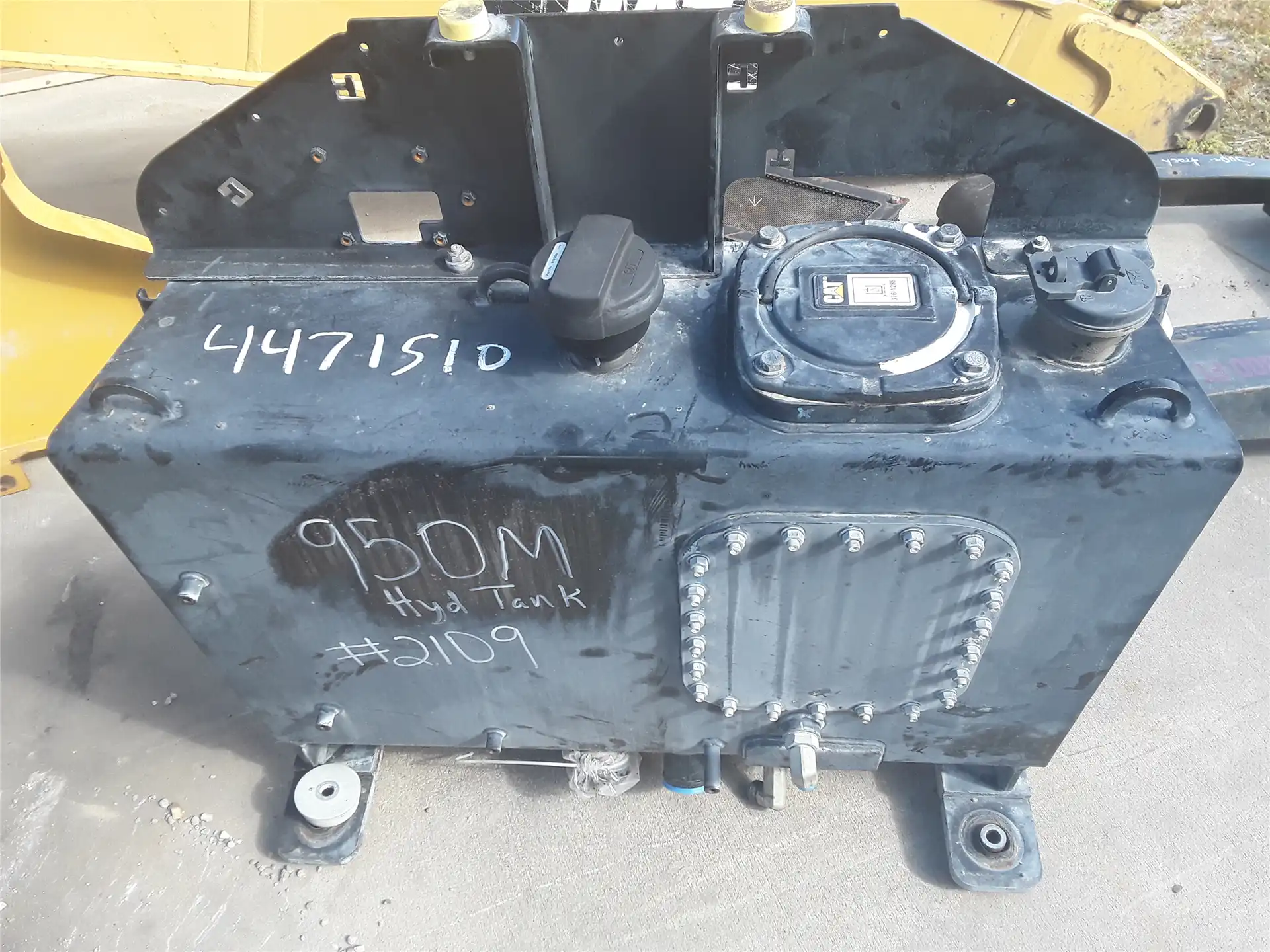 USED HYDRAULIC TAN indicator image 1