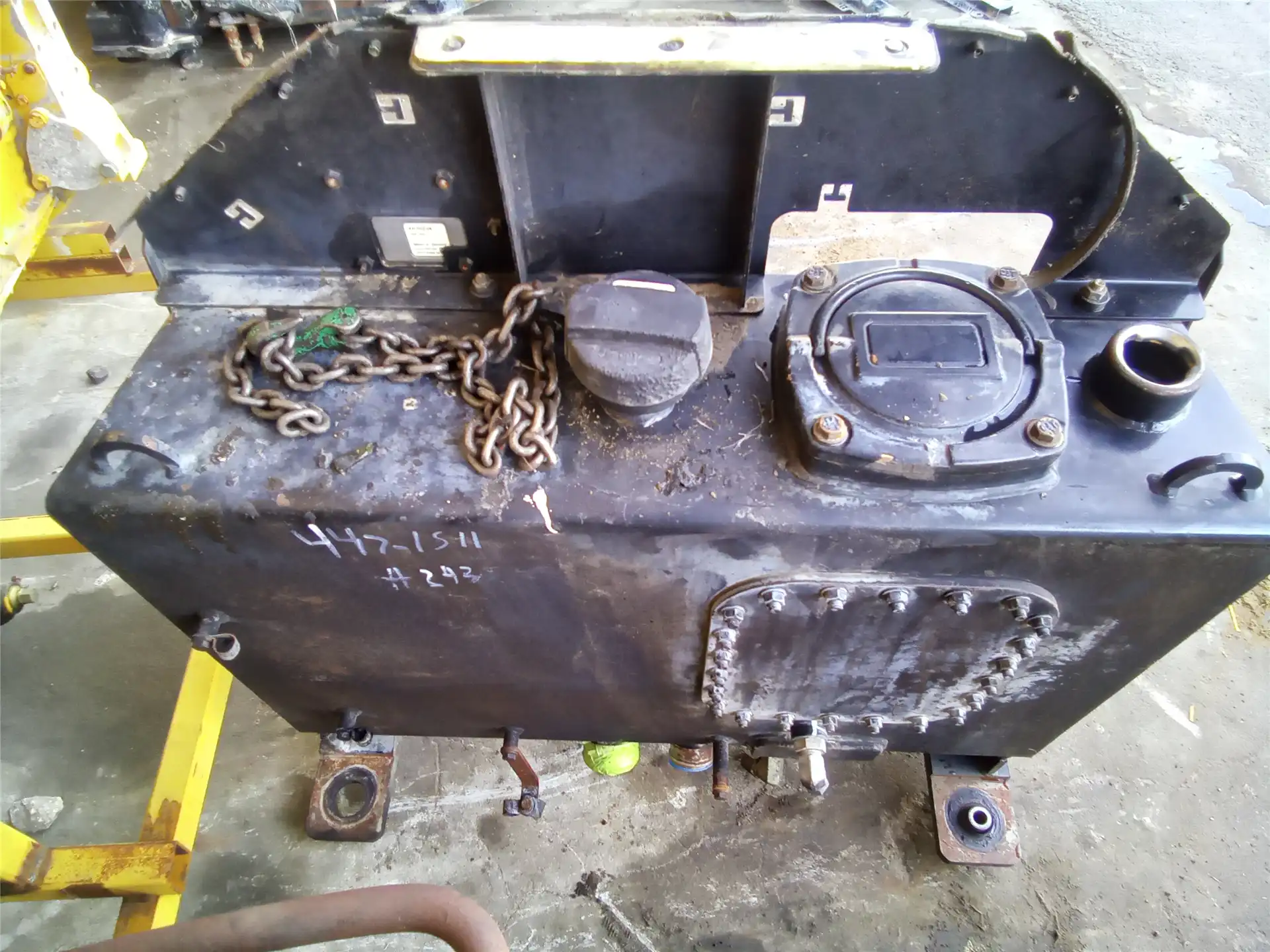 USED HYDRAULIC TAN image 2