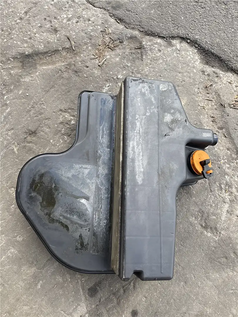 USED TANK image 2