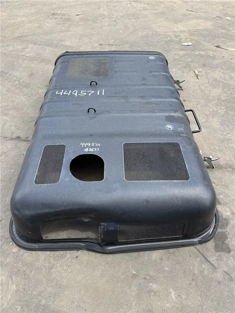 USED HOOD image 3