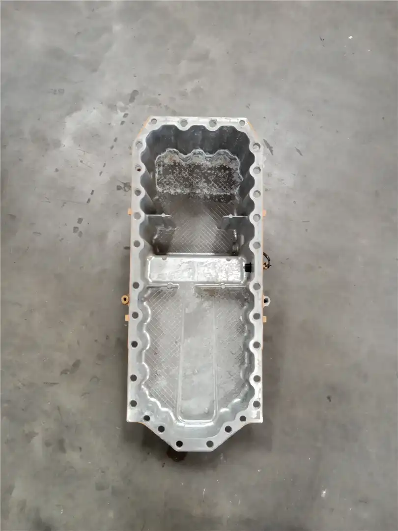 USED OIL PAN image 2