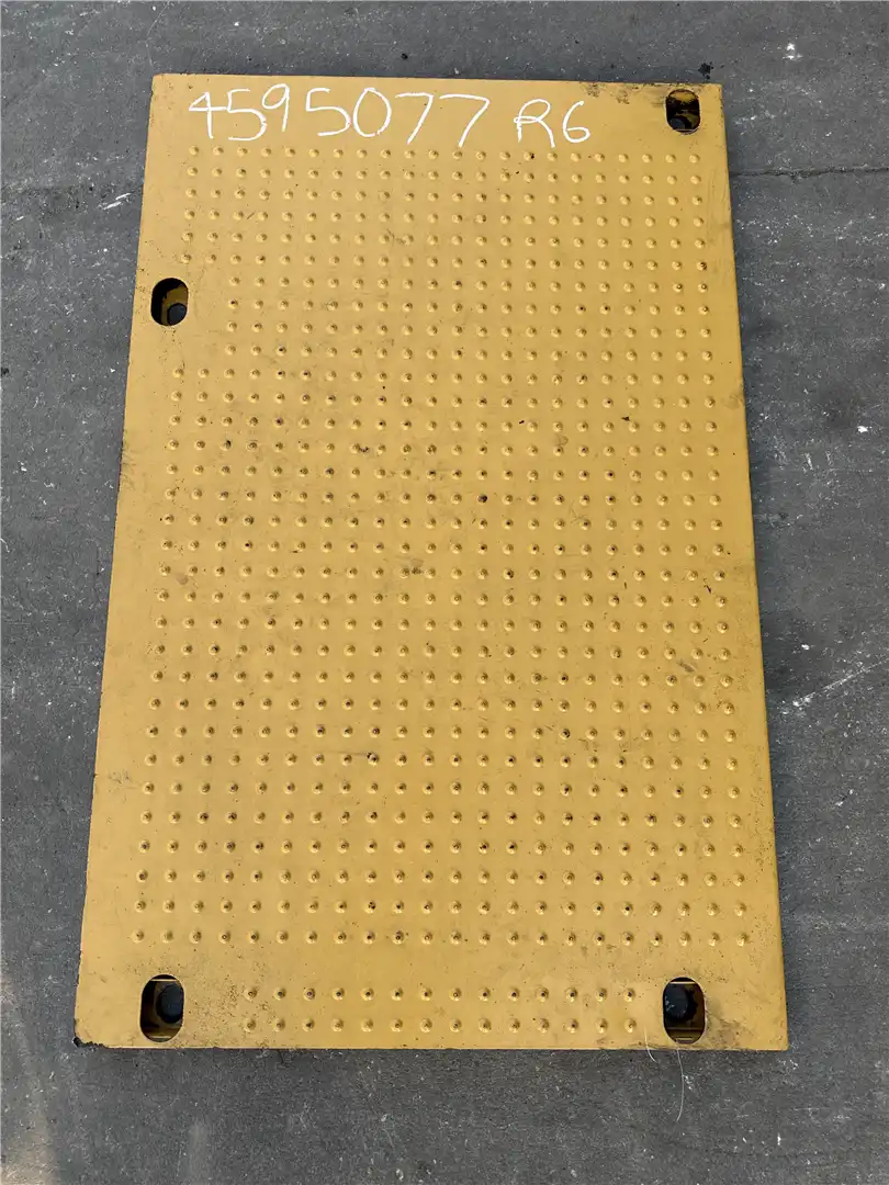 USED COVER image 3