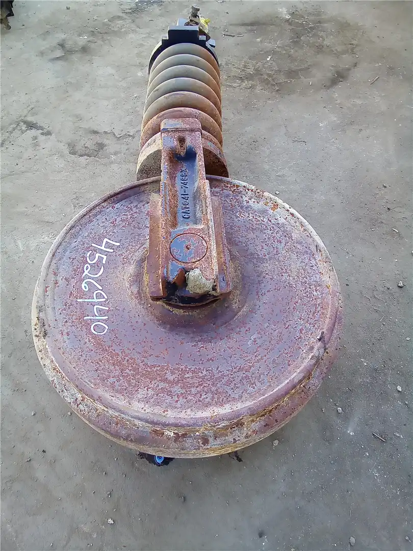USED LH IDLER GP image 2