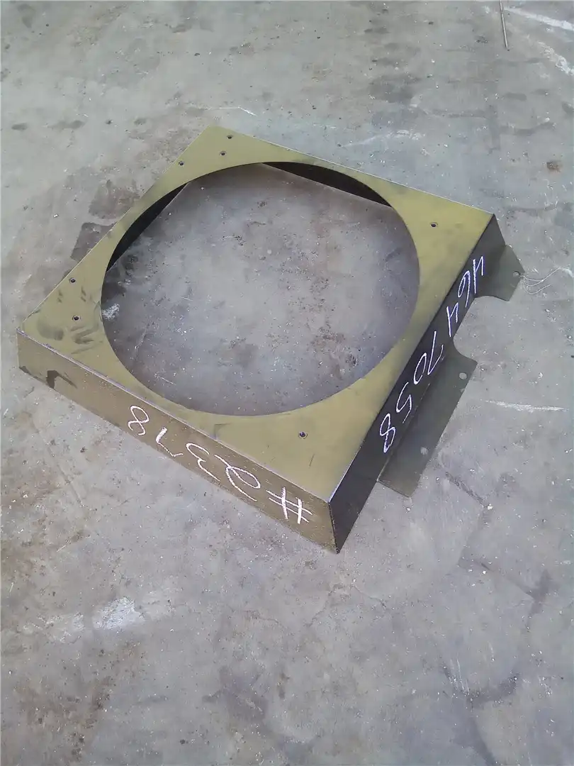 USED FAN SHROUD image 2