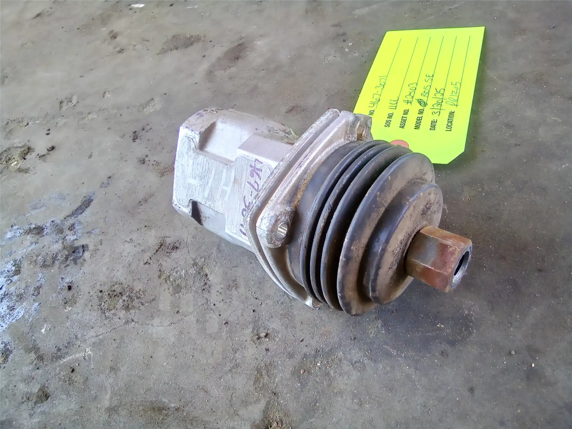 USED PILOT VALVE image 2