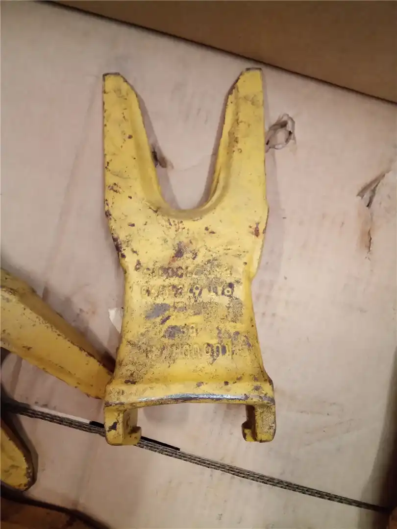 USED TIP-DOUBLE S indicator image 1