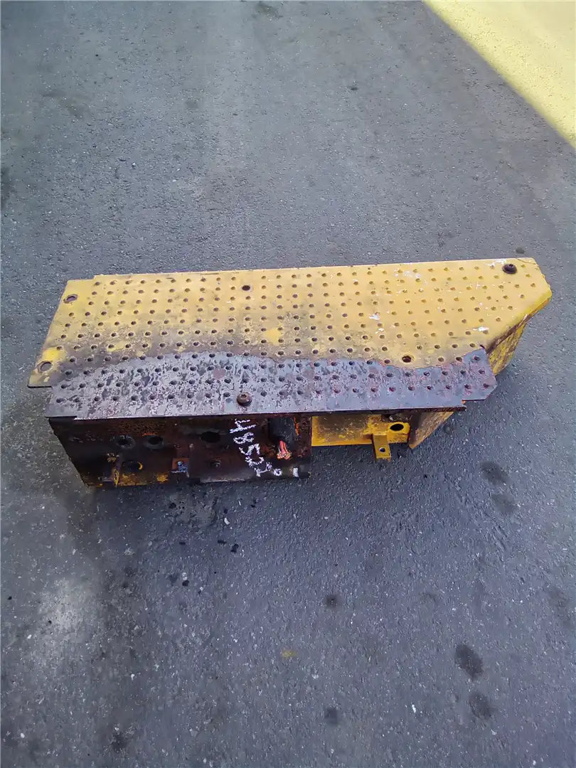 USED WALKWAY indicator image 1