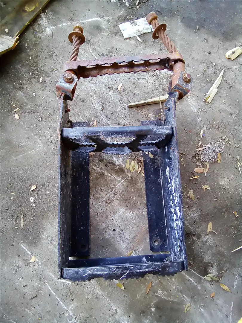 USED LADDER indicator image 1