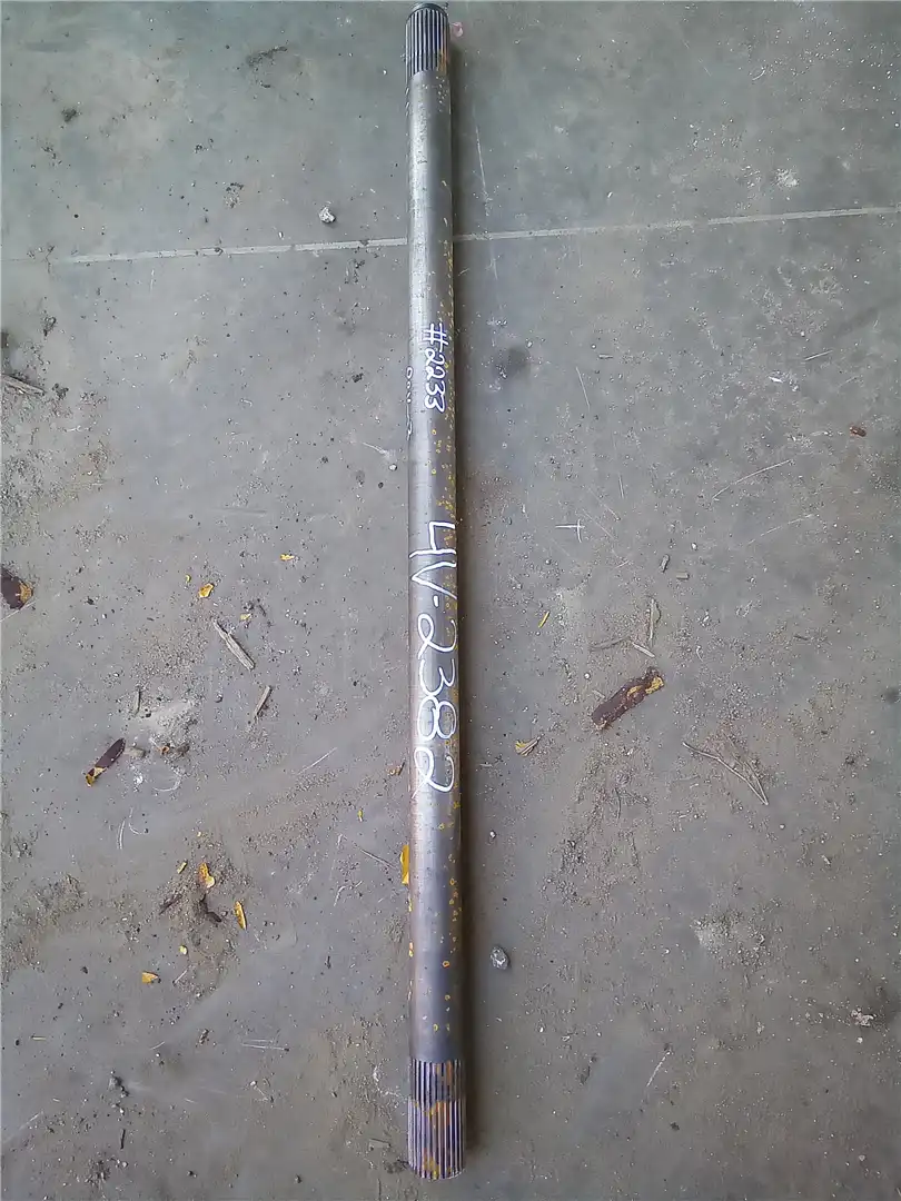 USED AXLE SHAFT indicator image 1