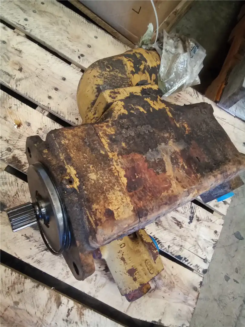 USED VANE PUMP image 5