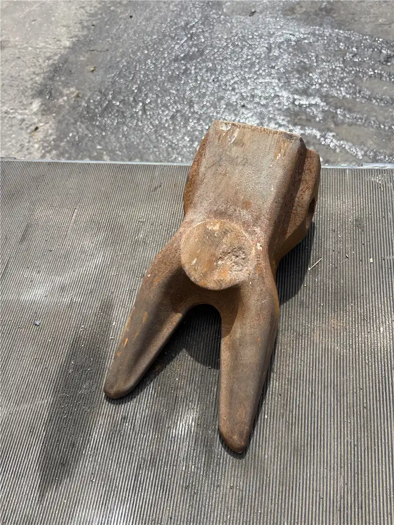 USED TEETH indicator image 1