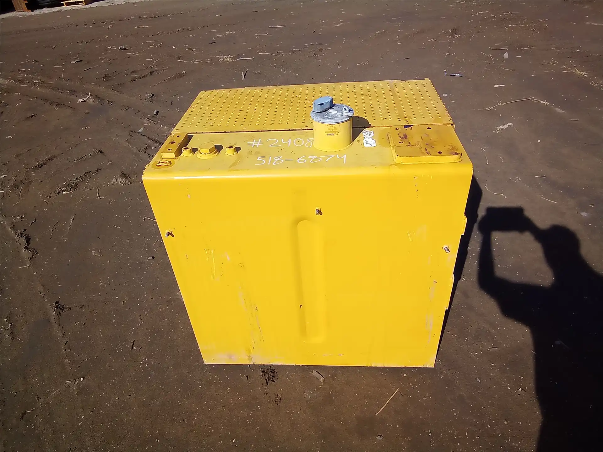 USED FUEL TANK image 4