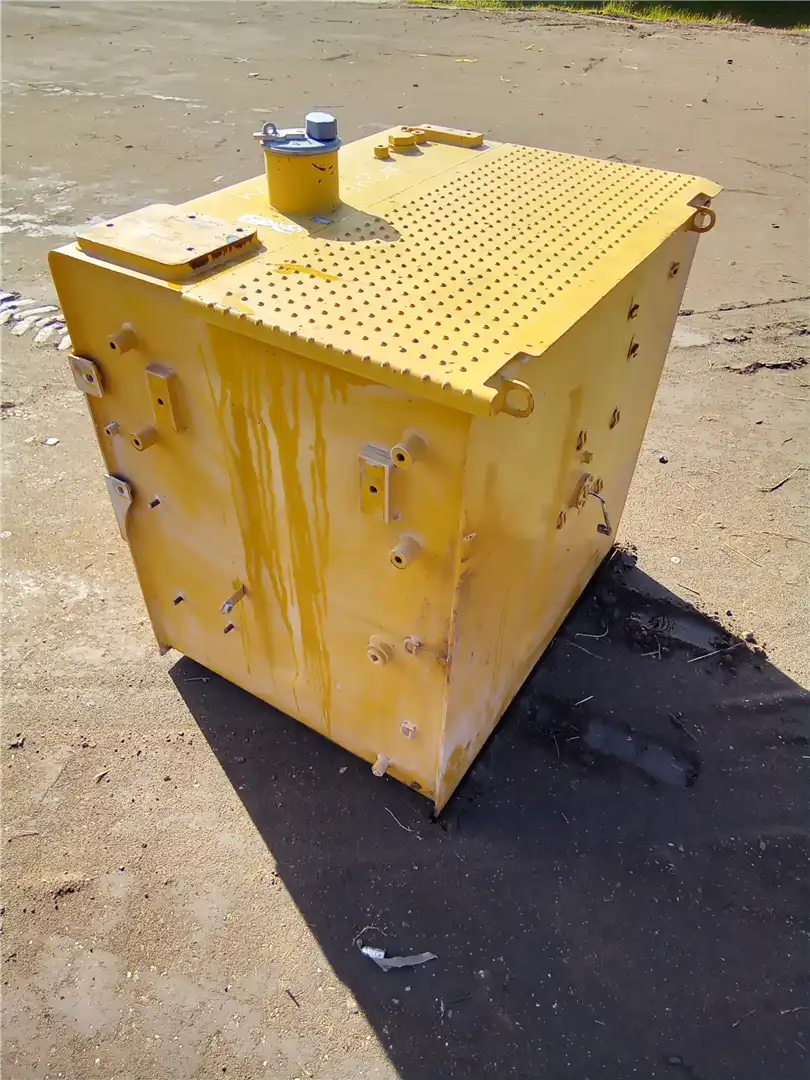 USED FUEL TANK image 5