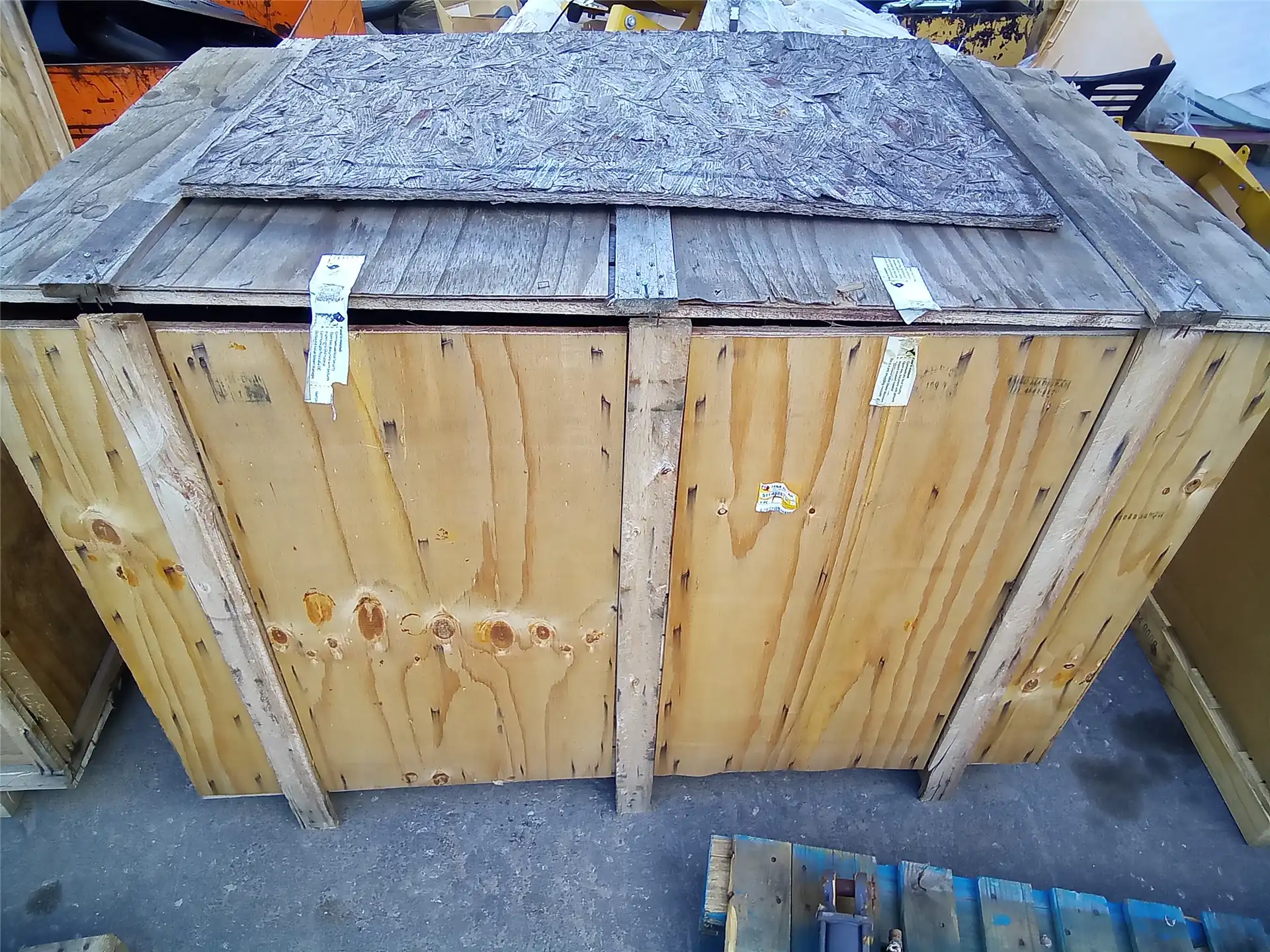 USED RH FUEL TANK image 2