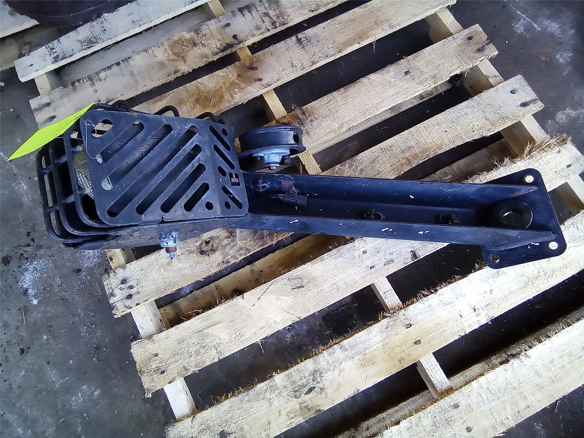 USED RH LIGHTING image 2