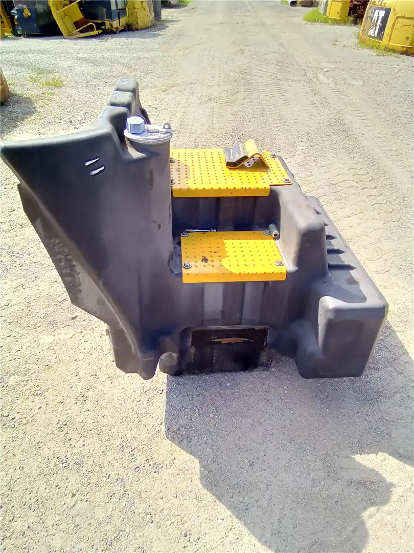 USED FUEL TANK image 2