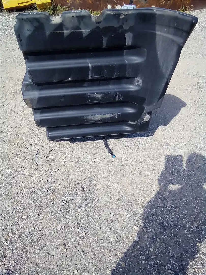 USED FUEL TANK image 3
