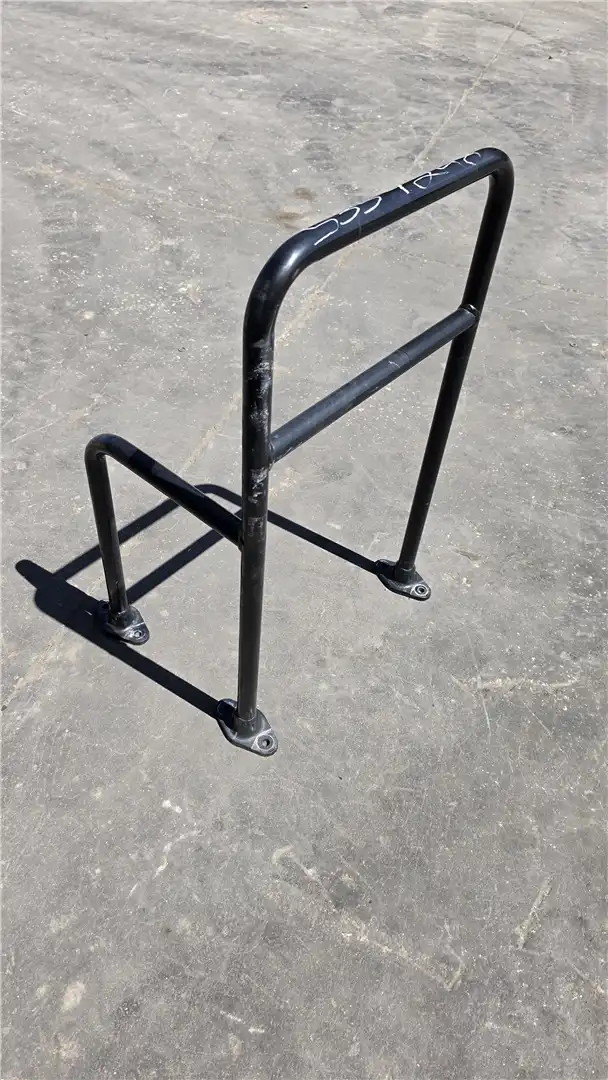 USED HANDRAIL image 2