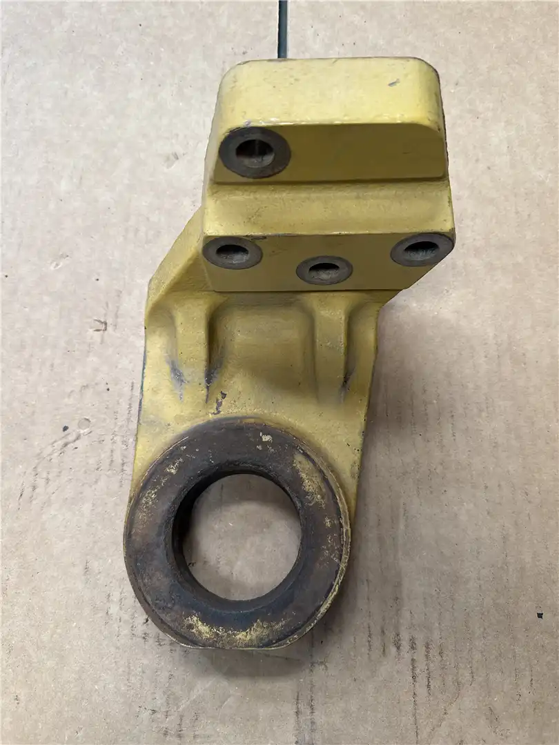 USED BRACKET FRONT image 3