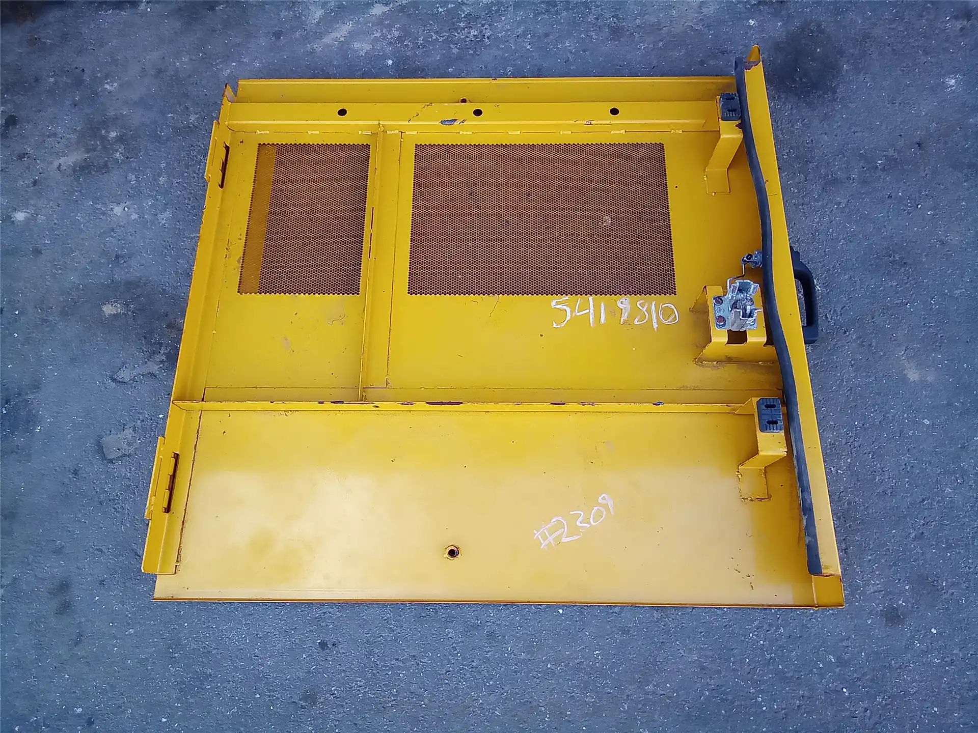USED ENGINE HOOD image 2