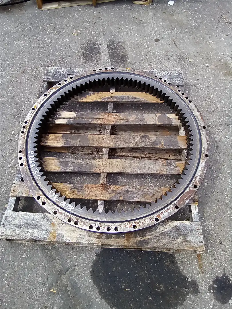 USED SWING BEARING indicator image 1