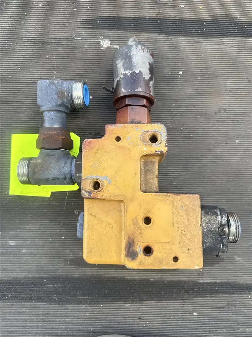 USED VALVE GP image 2
